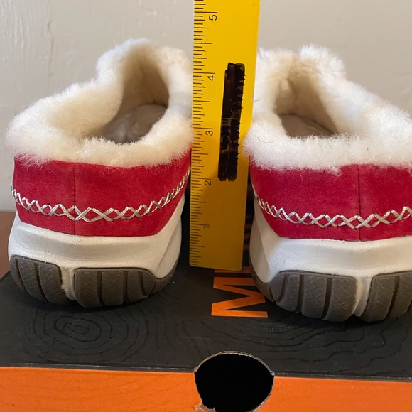 Merrell Encore Ice red suede size 8 NIB - Picture 2 of 7